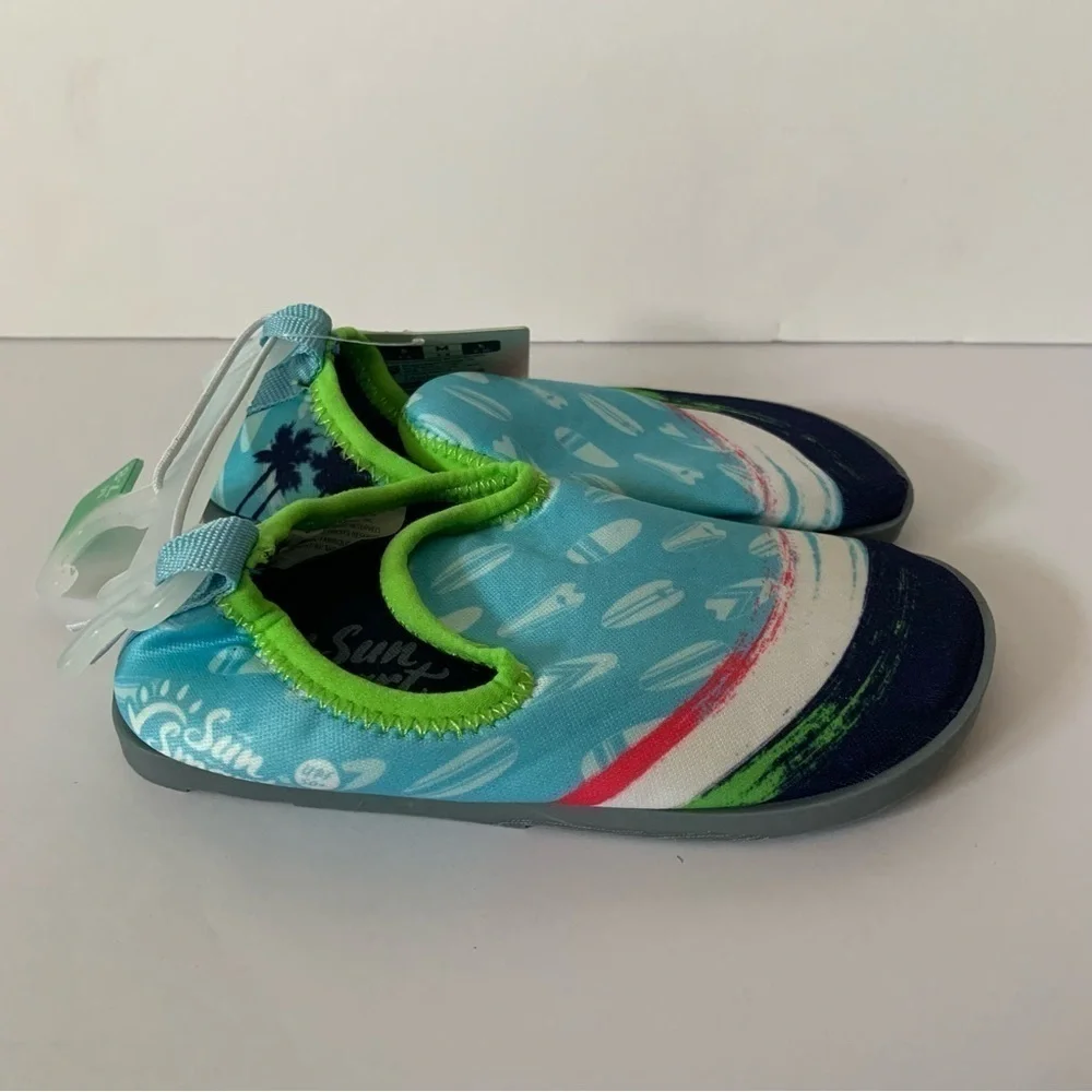 NWT. AQUA LEISURE Sun Smart Hi-Top Water Shoes